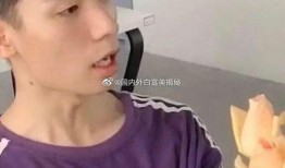 网红帅哥吃瓜图片高清,网红帅哥的吃瓜瞬间，高清美图来袭！